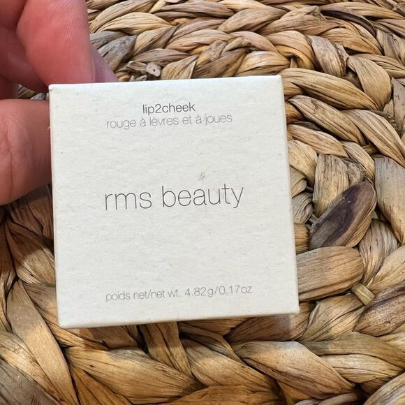 rms Lip2Cheek Creamy multitasker adds buildable, nourishing color lips & cheeks - Picture 12 of 14